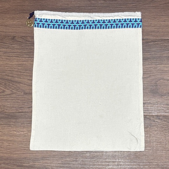 🔥🔥🔥Tory Burch Cream and Navy Dust Bag🔥🔥🔥 - Picture 3 of 6